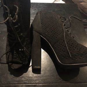 Black platform thick lace up heels